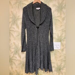 Carolyn Taylor knit cardigan. Size XL.